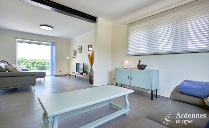 Vakantiewoning voor 6 personen in Virton met 3 slaapkamers, sauna, houtkachel, buitenzwembad en priv�terras
