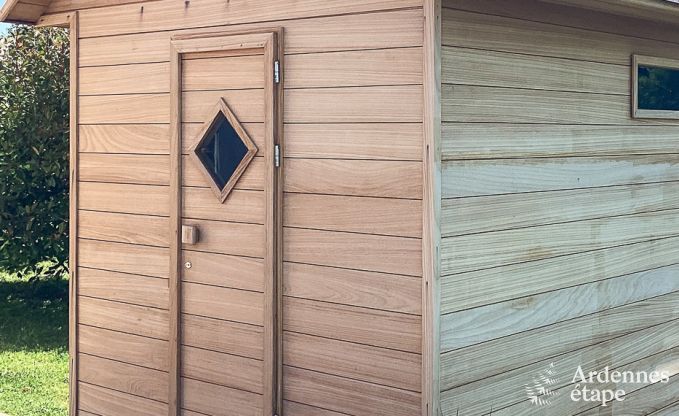 Vakantiewoning voor 6 personen in Virton met 3 slaapkamers, sauna, houtkachel, buitenzwembad en priv�terras