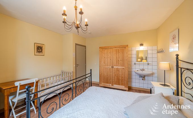 Ruim, hondvriendelijk vakantiehuis in Vresse-Sur-Semois, Ardennen