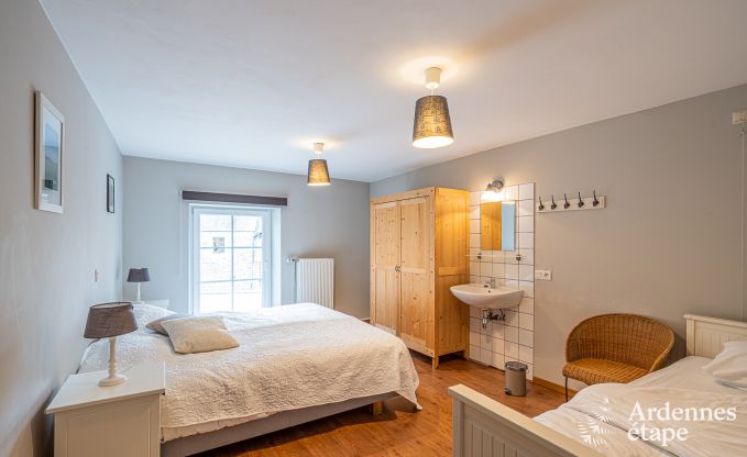 Ruim, hondvriendelijk vakantiehuis in Vresse-Sur-Semois, Ardennen