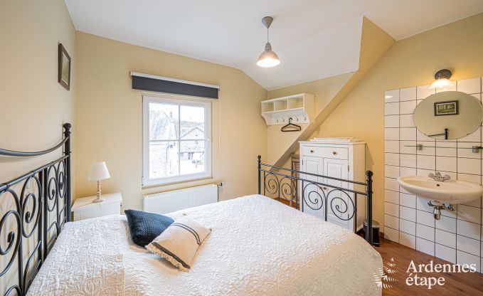 Ruim, hondvriendelijk vakantiehuis in Vresse-Sur-Semois, Ardennen