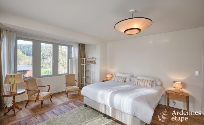Luxe landhuis m�t verwarmd buitenzwembad in Vresse-sur-Semois voor 15 personen