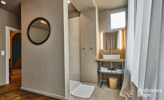 Luxe landhuis m�t verwarmd buitenzwembad in Vresse-sur-Semois voor 15 personen