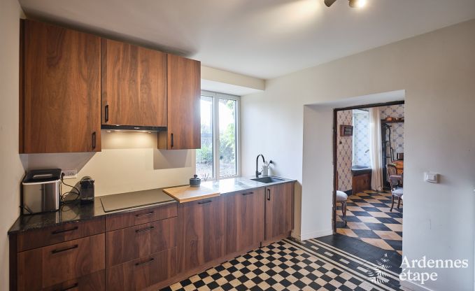Luxe landhuis m�t verwarmd buitenzwembad in Vresse-sur-Semois voor 15 personen