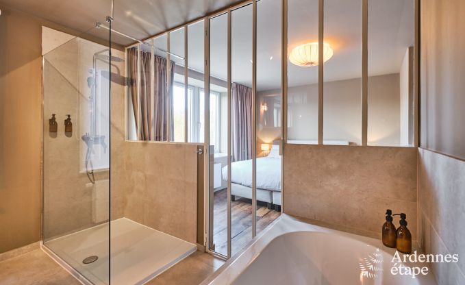 Luxe landhuis m�t verwarmd buitenzwembad in Vresse-sur-Semois voor 15 personen