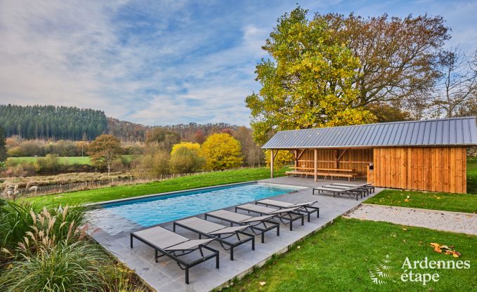 Luxe landhuis m�t verwarmd buitenzwembad in Vresse-sur-Semois voor 15 personen