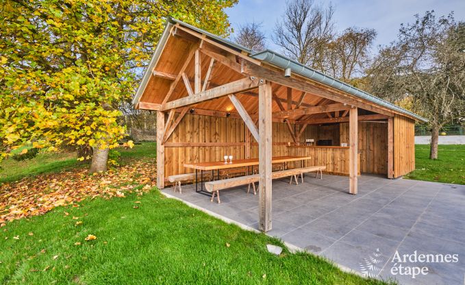 Luxe landhuis mt verwarmd buitenzwembad in Vresse-sur-Semois voor 15 personen