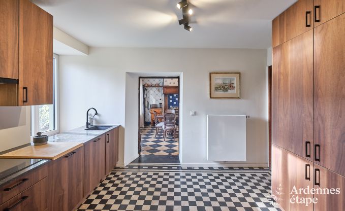 Luxe landhuis mt verwarmd buitenzwembad in Vresse-sur-Semois voor 15 personen