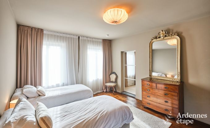 Luxe landhuis mt verwarmd buitenzwembad in Vresse-sur-Semois voor 15 personen