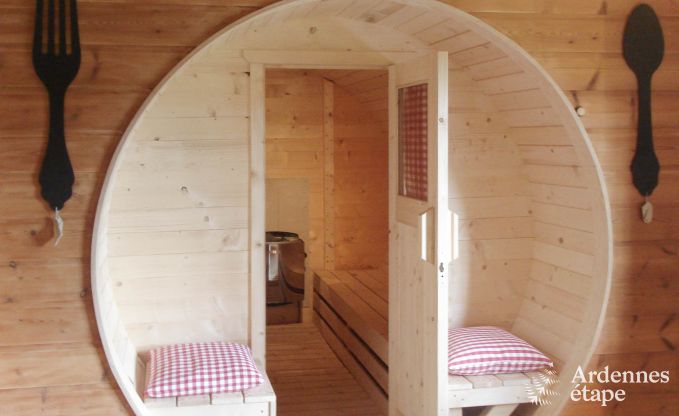 Noors chalet met houtkachel en sauna in Weismes, nabij de Hoge Venen