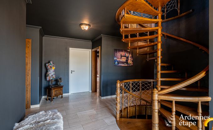 Comfortabel en ruim vakantiehuis in Waimes voor 15 personen met tuin en priv�terras