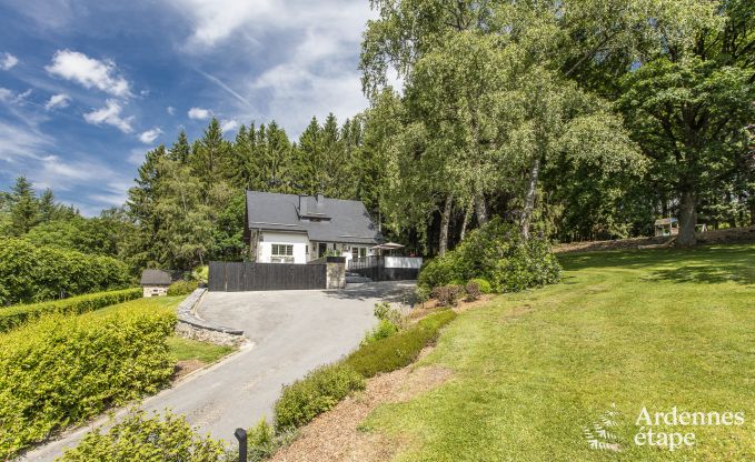 Vakantiehuis in Waimes voor 13 personen in de Ardennen