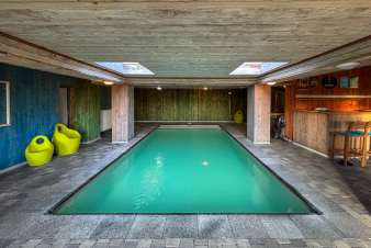 Vakantiehuis met zwembad en wellnessruimte voor 24 personen in Waimes