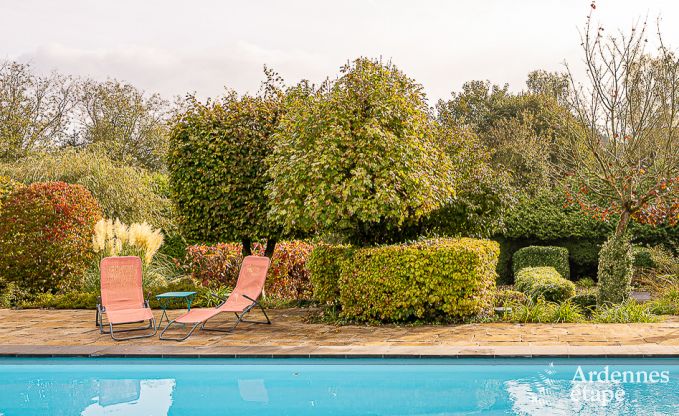 Vakantiehuis in Walcourt, Ardennen, 6 personen, 3 slaapkamers, buitenzwembad, gemeenschappelijke tuin, moderne voorzieningen