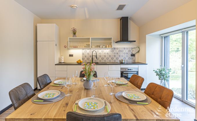 Vakantiehuis in Walcourt, Ardennen, 6 personen, 3 slaapkamers, buitenzwembad, gemeenschappelijke tuin, moderne voorzieningen