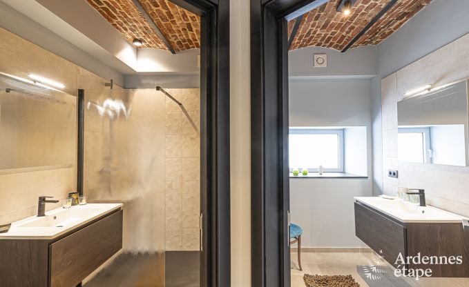 Vakantiehuis in Walcourt, Ardennen, 6 personen, 3 slaapkamers, buitenzwembad, gemeenschappelijke tuin, moderne voorzieningen