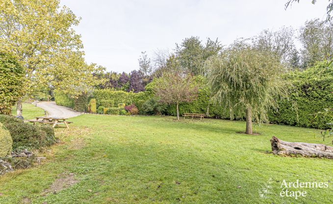 Vakantiehuis in Walcourt, Ardennen, 6 personen, 3 slaapkamers, buitenzwembad, gemeenschappelijke tuin, moderne voorzieningen