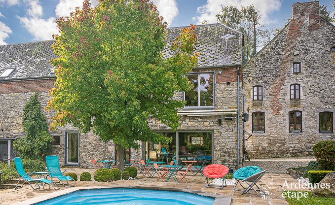 Vakantiehuis in Walcourt, Ardennen, 6 personen, 3 slaapkamers, buitenzwembad, gemeenschappelijke tuin, moderne voorzieningen