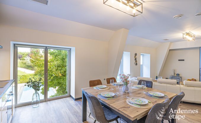 Vakantiehuis in Walcourt, Ardennen, 6 personen, 3 slaapkamers, buitenzwembad, gemeenschappelijke tuin, moderne voorzieningen