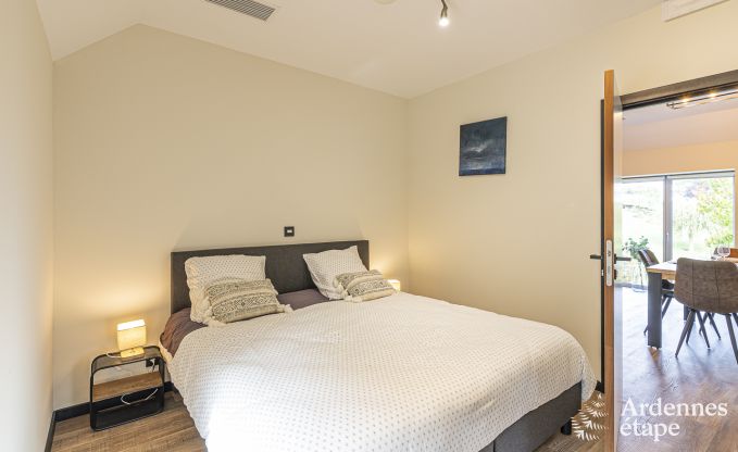 Vakantiehuis in Walcourt, Ardennen, 6 personen, 3 slaapkamers, buitenzwembad, gemeenschappelijke tuin, moderne voorzieningen