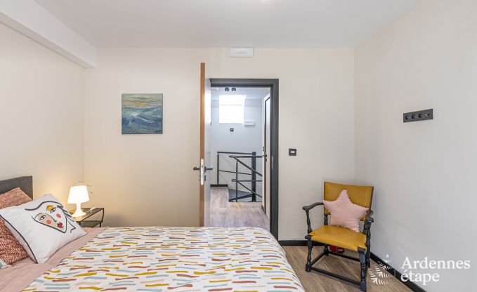 Vakantiehuis in Walcourt, Ardennen, 6 personen, 3 slaapkamers, buitenzwembad, gemeenschappelijke tuin, moderne voorzieningen