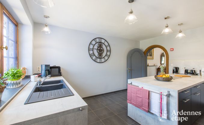 Vakantiehuis in Yvoir (Crupet) voor 14 personen in de Ardennen